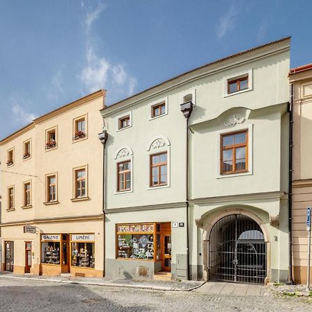 Wine & Bike City Tower Apartments Znojmo Eksteriør billede