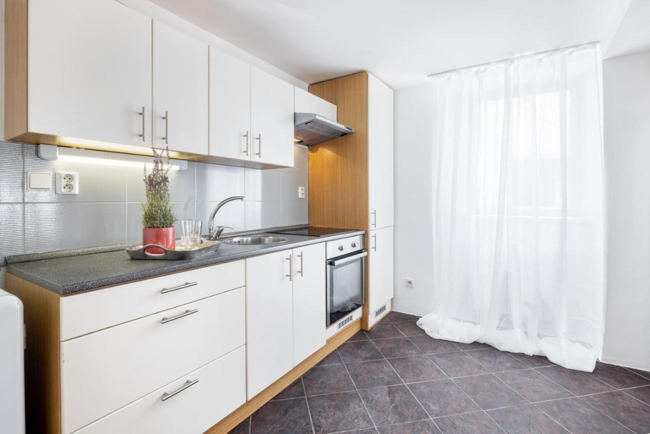 Wine & Bike City Tower Apartments Znojmo Eksteriør billede